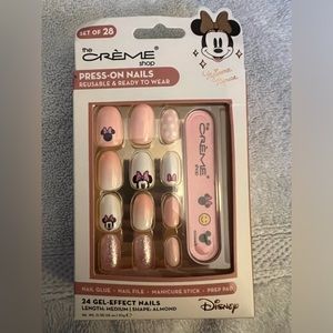 The Crème Sho Minnie Mouse Nails